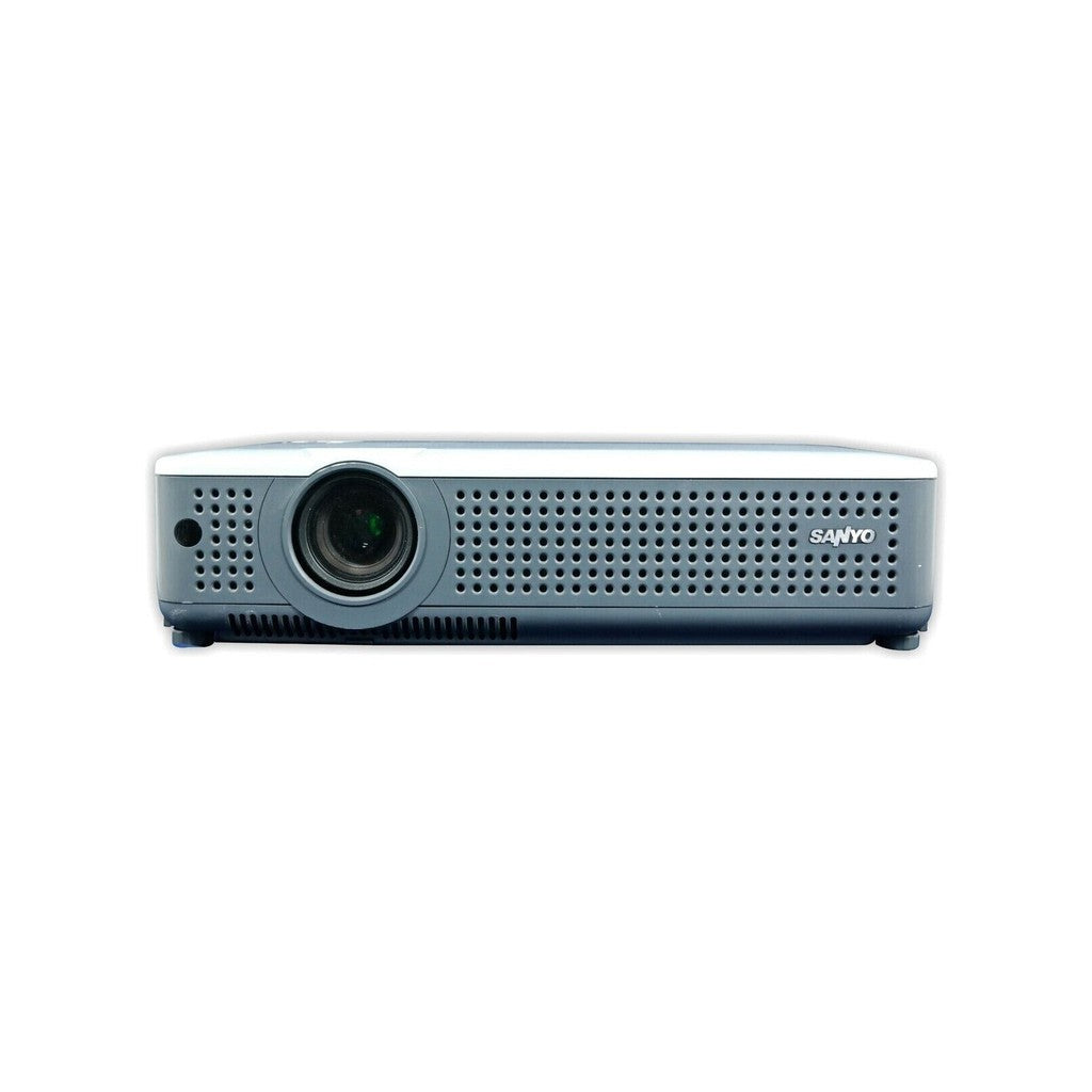 SANYO PLC-XU75 2500 ANSI Lumens 1600x1200 4:3 450:1 Home Cinema Projector